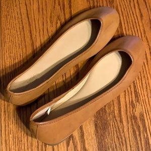 Brand New Without Tags Universal Thread Tan Flats